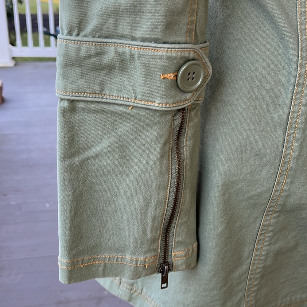 Vintage Tulle jacket Size L True Sage Green color- exc like new condition - Picture 5 of 16